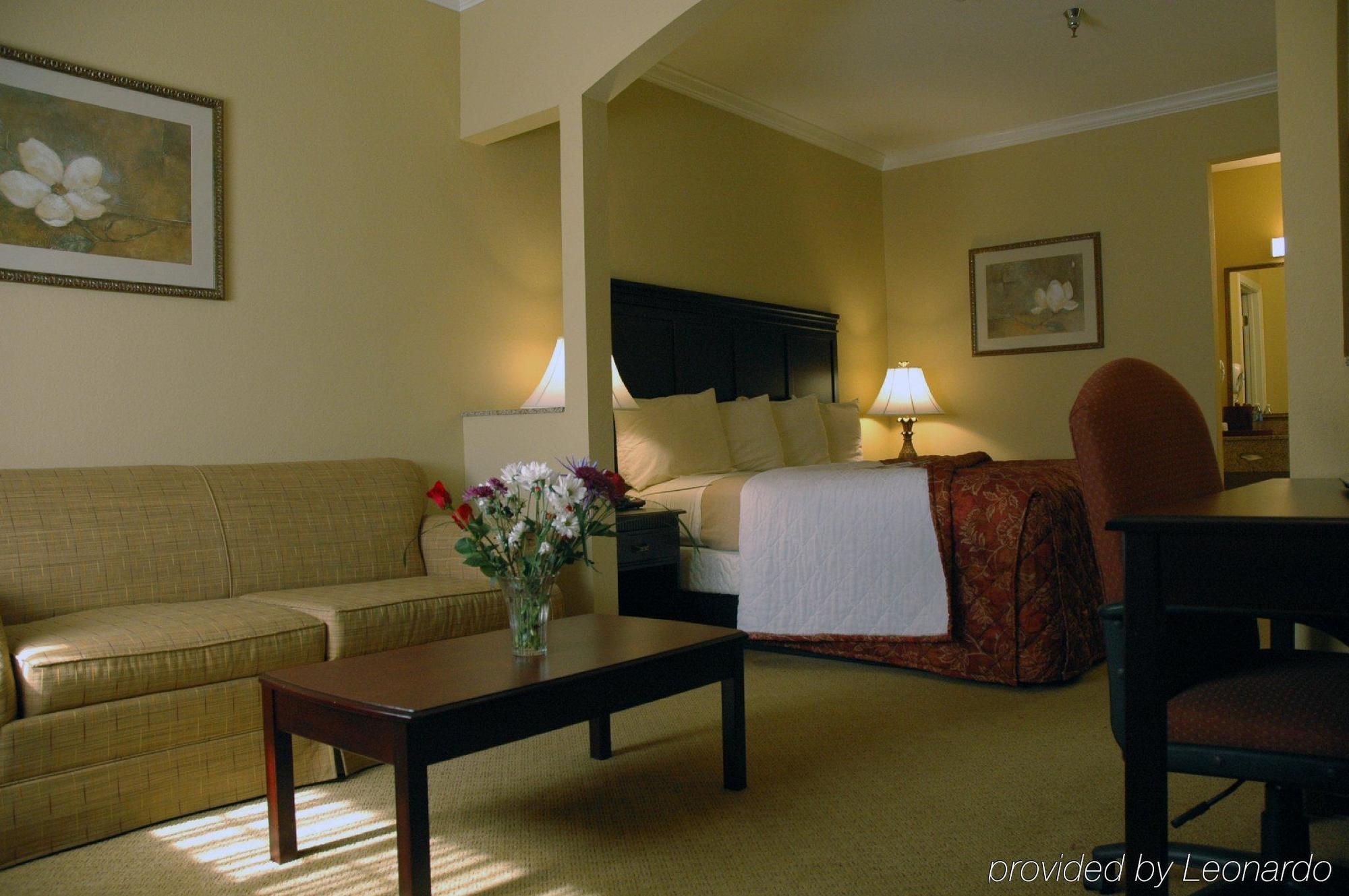 Econo Lodge Inn & Suites Брайант Номер фото